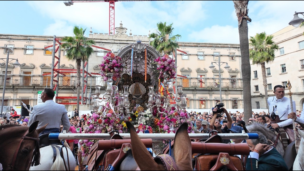 Salida de la Hermandad del Rocío de Emigrates Huelva 2025 4K