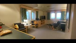 A tour of Captain's Cabin