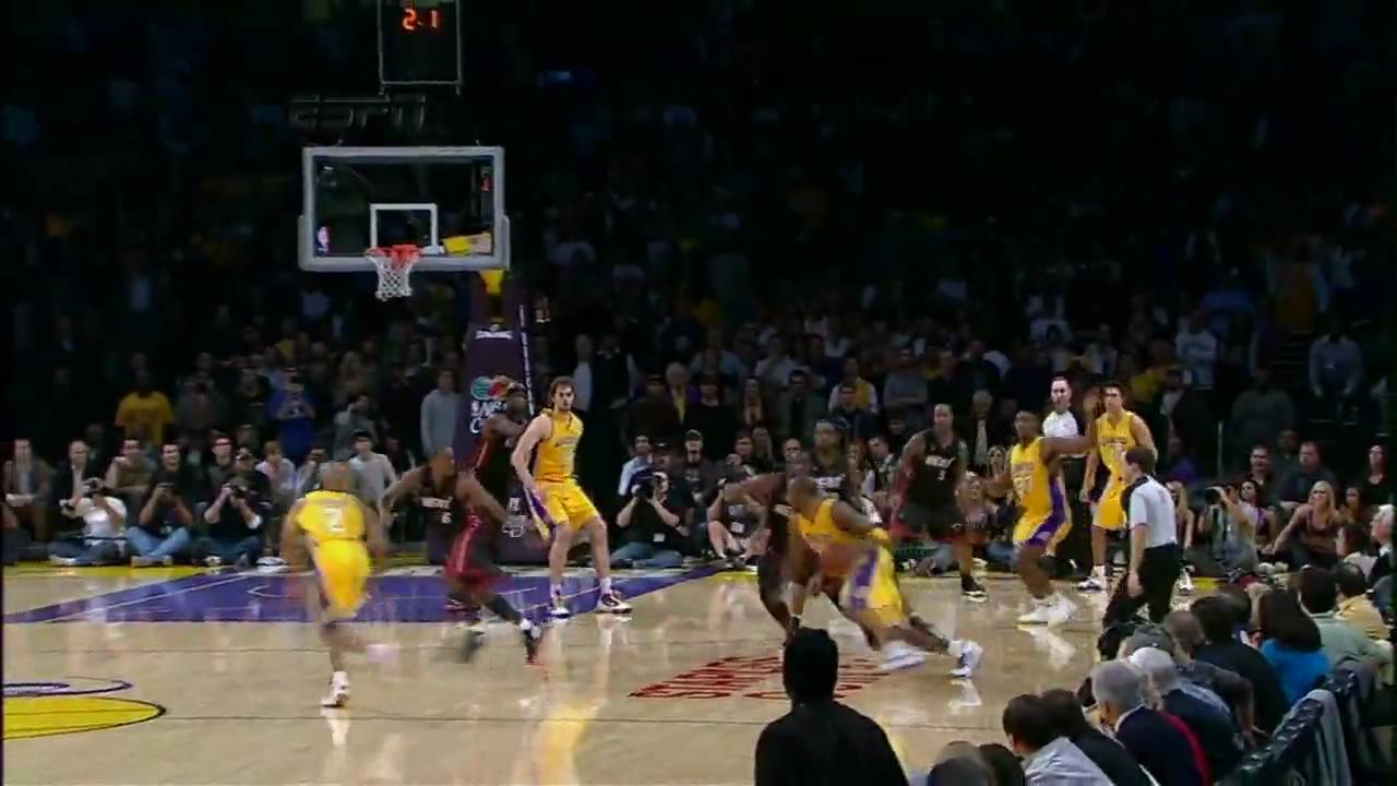 Kobe Bryant Amazing Buzzer Beater 