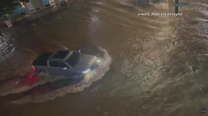 Heavy rain cause flooding in Fort Worth