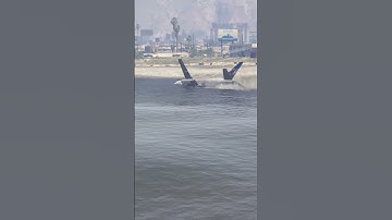 Plane Collided with Electric Tower and Landed in Water