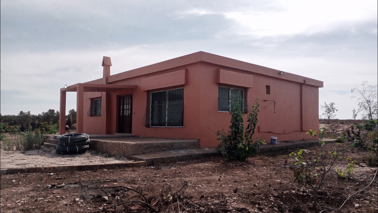 فيرمة رائعة للبيع بالدار🏡 مبنية بالترخيض والجردة والكوري والأشجار باولاد حمدان اقليم الجديدة