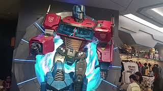 Find out what's inside the Transformer The Ark Hongkong 😁#transformers #viral by Jennh Sek lag 192 views 1 month ago 1 minute, 1 second