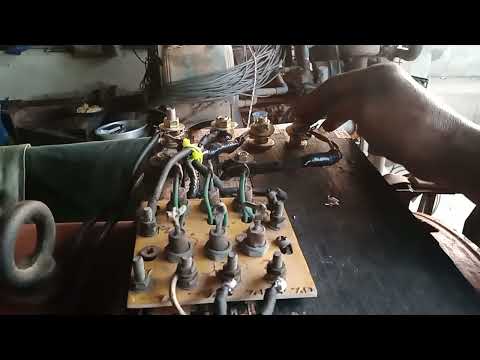 Video: Bagaimana Anda memasang generator ke regulator tegangan?