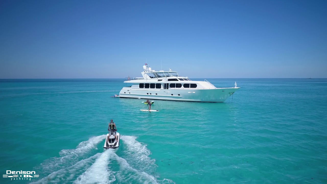 110' Broward Yacht 'IL CAPO' - Charter Yacht Video (Bahamas)