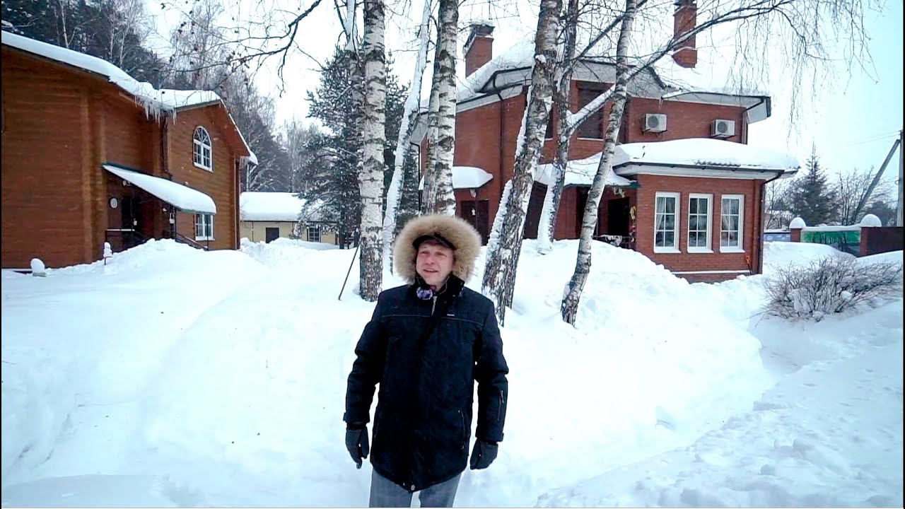 Русская усадьба для двух поколений с баней и бассейном на лесном ...