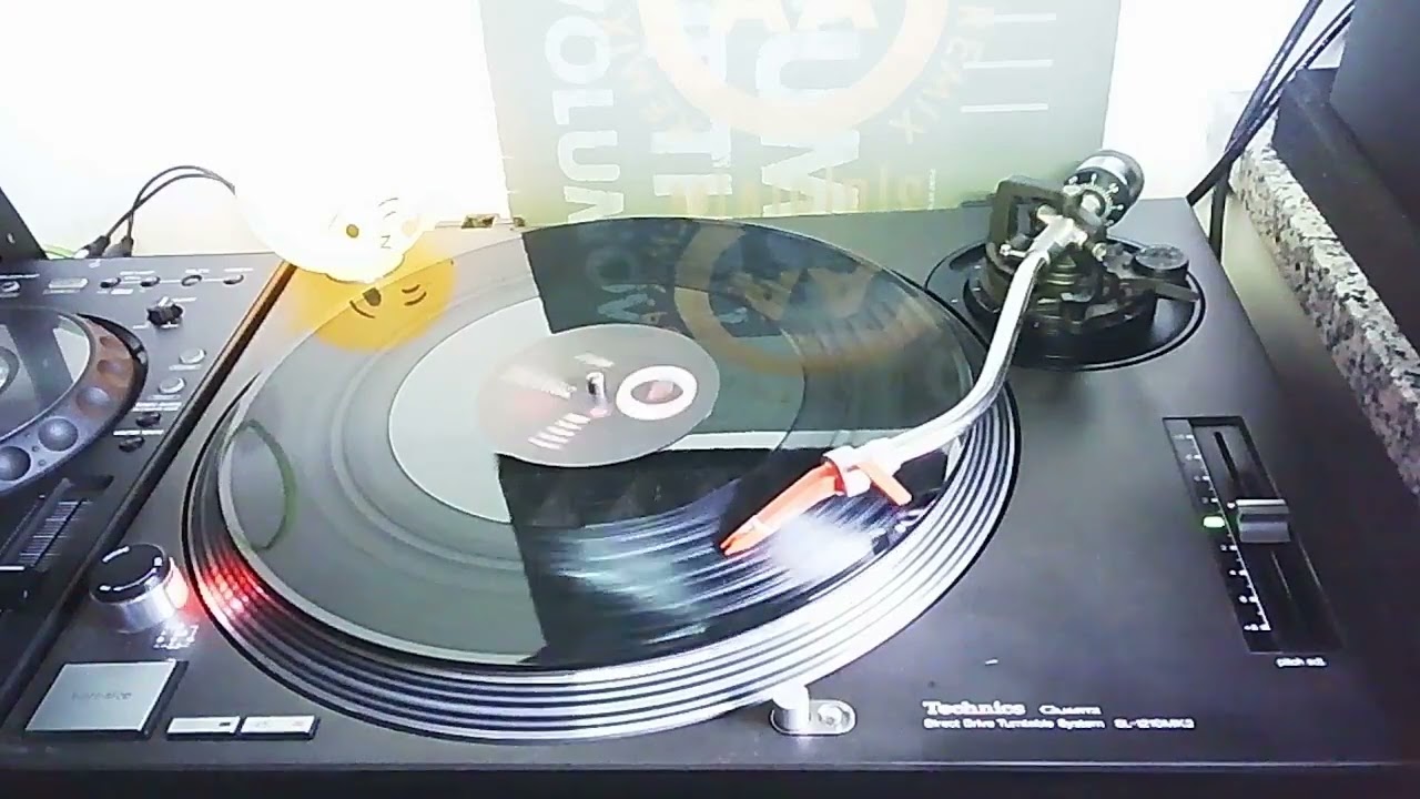 MARRS - PUMP UP THE VOLUME - YouTube