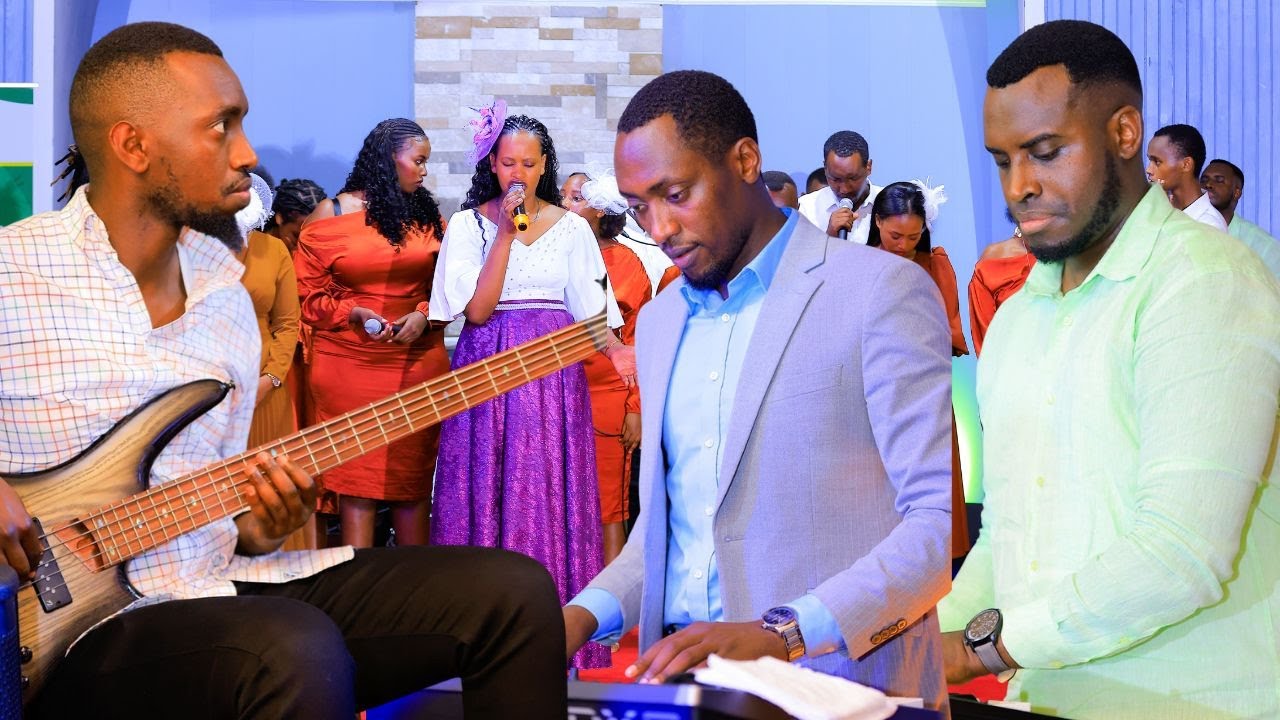 Umutima wuzuye ibyishimo by Diama & Mutunzi hamwe nabayumbe Ba Dayton OH