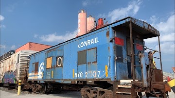Chasing the CSX Hunts Point Market Local with an Ex-Conrail Caboose and a GP40-2
