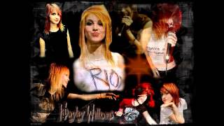 Famous Hayley williams looking great in swimsuit Net Worth