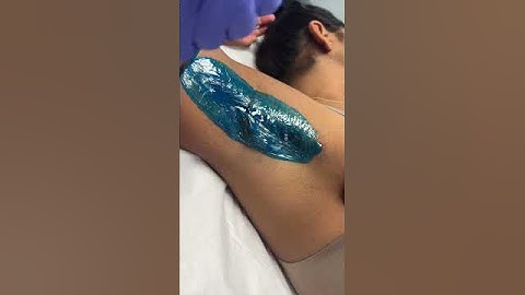 Quick professional underarm wax using hard blue wax from Starpil professional Esthetician