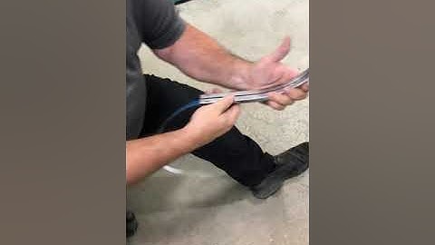 Scovill Attaching Machine-MAC2000L-Cleaning the Inside Top of a Baby Durable Cap Track.