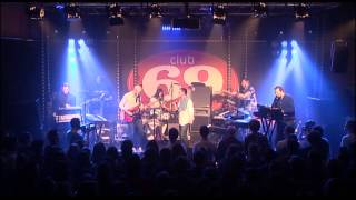 Studio Brussel: Hot Chip - One Life Stand &amp; Night and Day (live in Club 69)