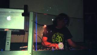 Alta Frecuencia en Speka 30-03-2011 David Aragon dj-Mfa-The difference it makes(Superpitcher rmx)