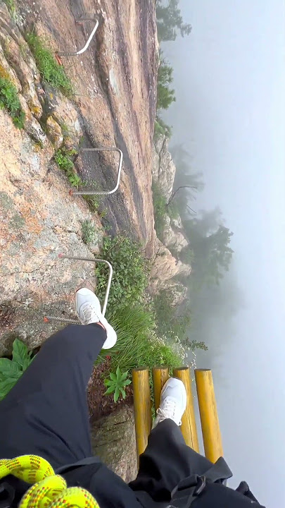 THE WORLD'S MOST DANGEROUS HIKE! ( not Mount Huashan)