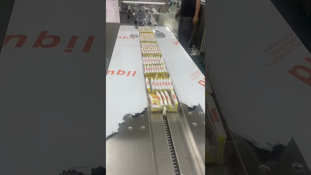 Pillow flow package machine, Biscuits tray packing machine