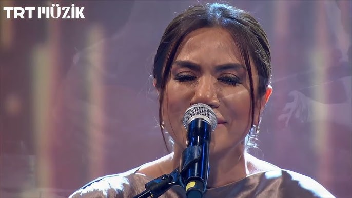 Voyaga etganlar pornosini onlayn tomosha qiling: Yetuk ayol spermani sevadi