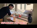 A Japanese Carpenter Expanded a Windowsill for a Cat – Try It Yourself for DIY Storage Shelves Too!