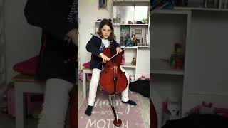 Cello Alice, Lesson 3, Holding The Bow