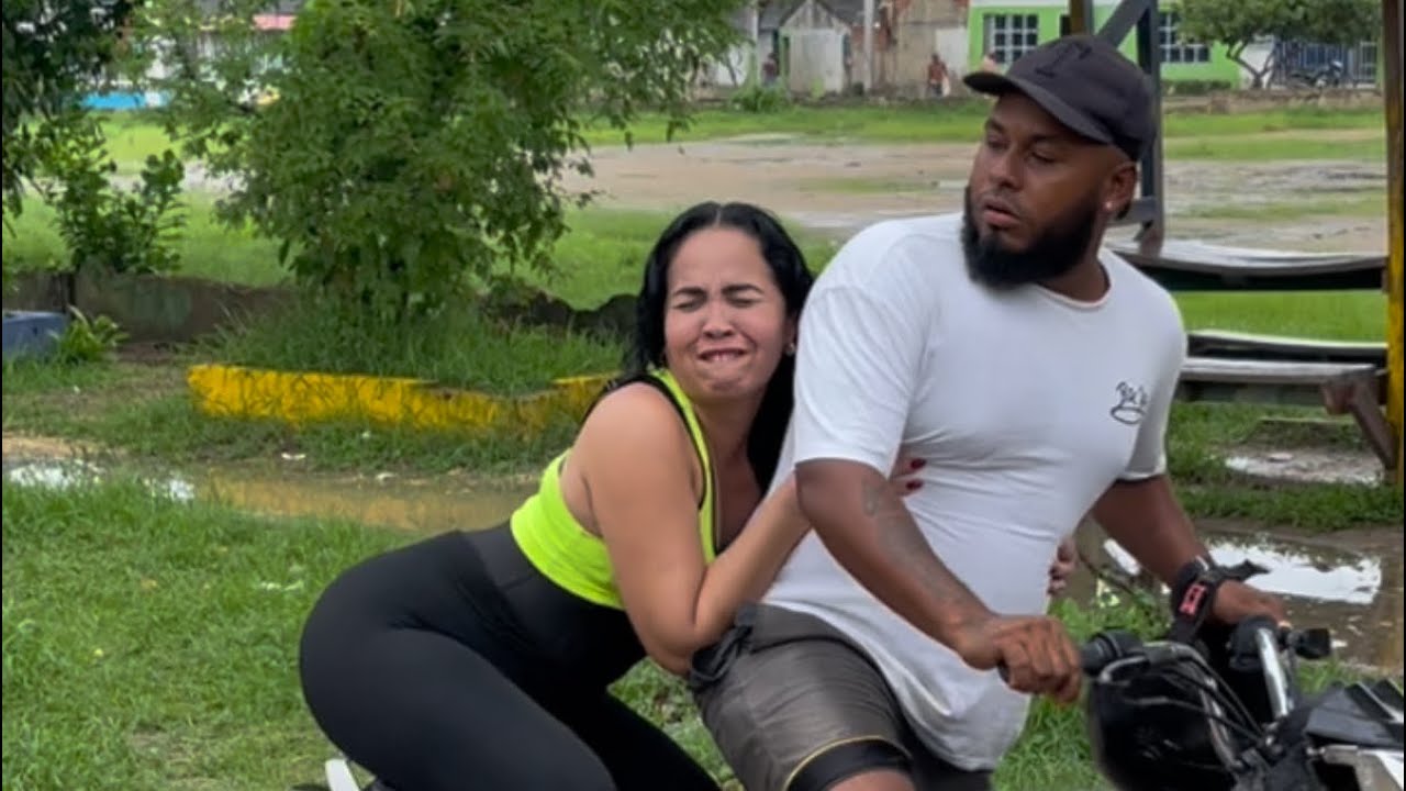 El tík nervioso de Carol y el Mototaxi 🤣 prt.2)