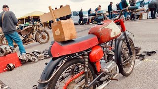 KEMPTON PARK Motorcycle Autojumble TODAY features BIKES FOR SALE & a Spotty Dog (very not for sale ) Bentley Continental Hill Climb Ajs Bike Bangers Cash S04 Ep01 Car Show