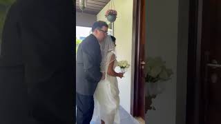 sweet nmn ang groom may kumuha Pala Ng vidoe #trending #couple sweet nmn ang groom may kumuha Pala Ng vidoe #trending #couple