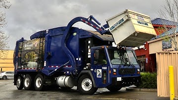 Folsoms Battle Motors - New Way Mammoth Front Loader Garbage Truck