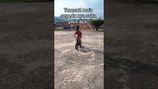 sultan keren naik sepeda sambil berdiri 🤣🤣🤣