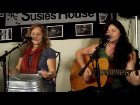 Raina Rose & Rebecca Loebe "Mama You Been On My Mi...