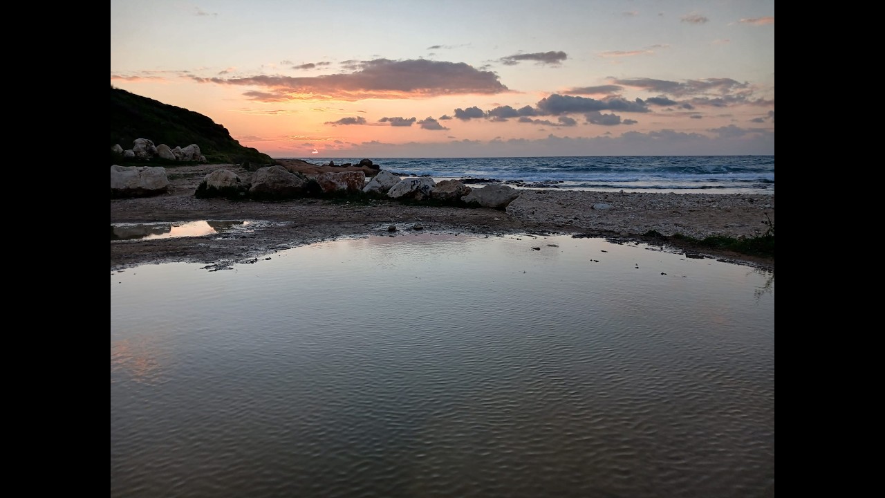 חוף אכזיב ותיקי חבל בנימין