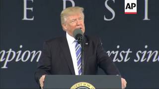 Trump Delivers 'Outsider' Message at Liberty U