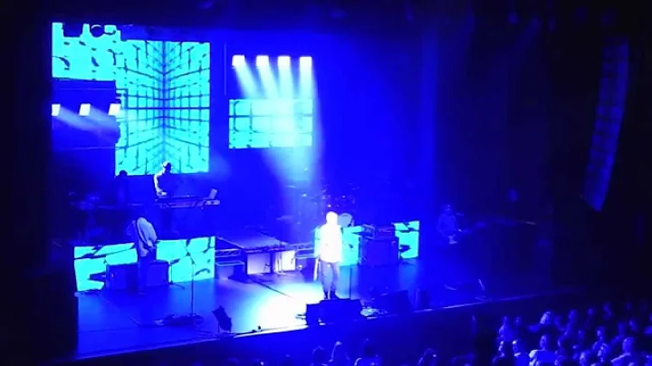 Icehouse - 'Don't Believe Anymore' live (Enmore Theatre 07-02-15)