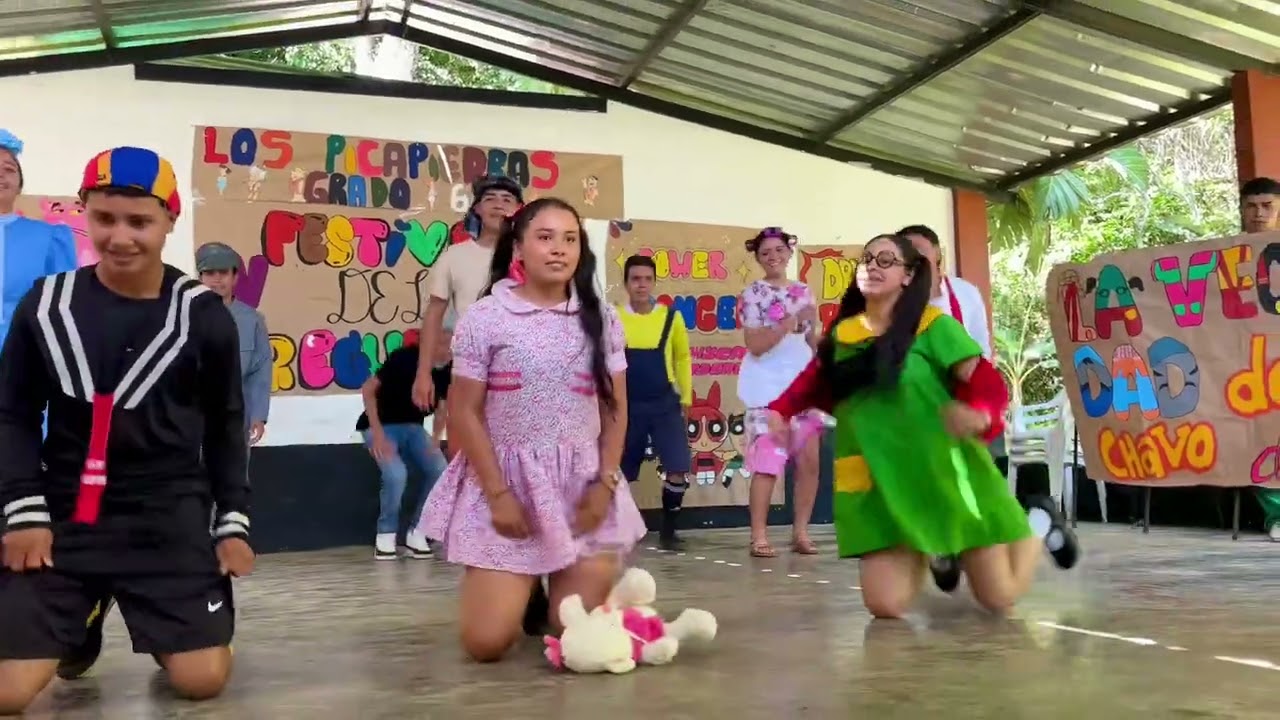 Baile la vecindad del chavo a cargo del grado undécimo ✨💚