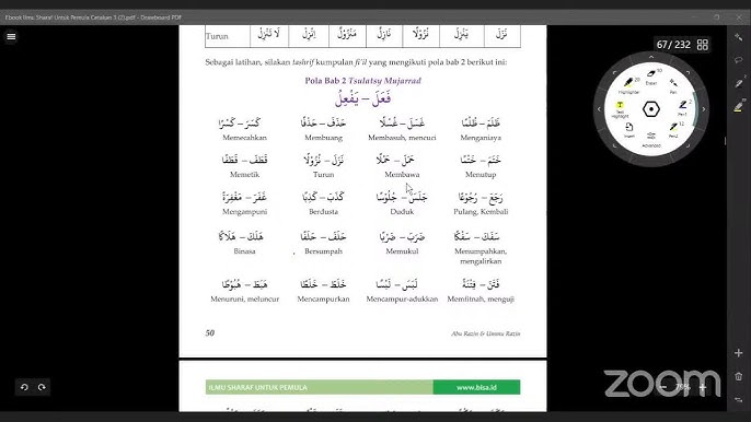 Muz teshigida yalangoch qiz Muz teshigida yalangoch qiz