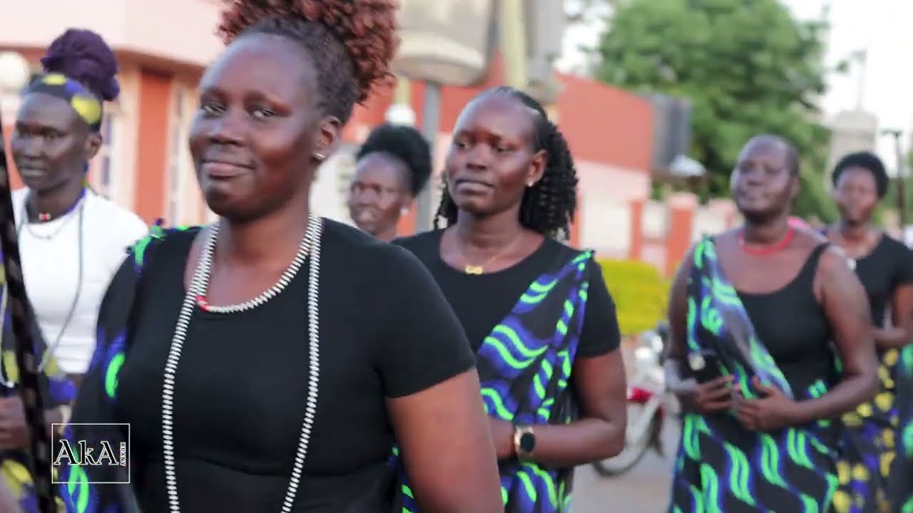 Loor in Eldoret prt 1 - Abii Monytheer   Juorhol Anong Maana Baai  by Mathiang Ayuen