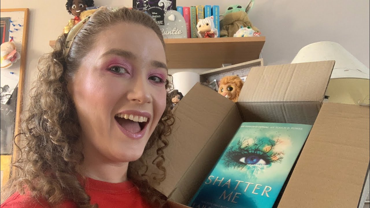 Shatter Me Special Editions Unboxing!! | Introverted Reader