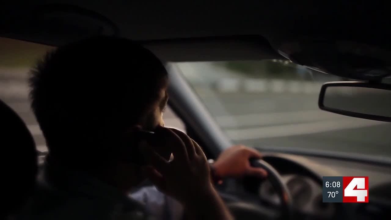 Fines and tickets begin in new year for violating Missouri’s ‘Hands Free’ law