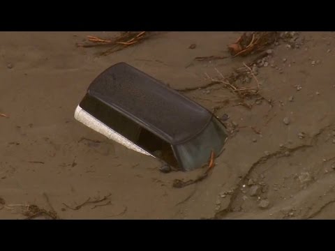 California flash floods cause mudslides