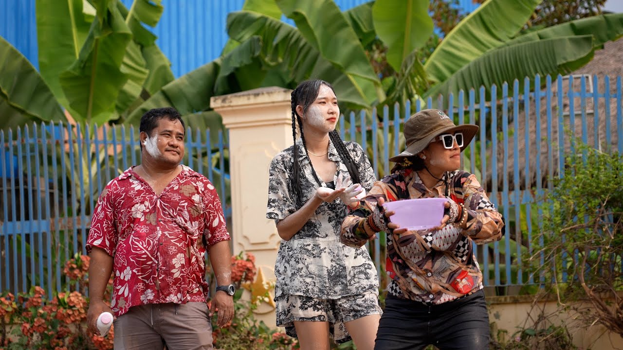 Khmer New Year 2023 - លេងបាញ់ទឹក បុណ្យចូលឆ្នាំថ្មី