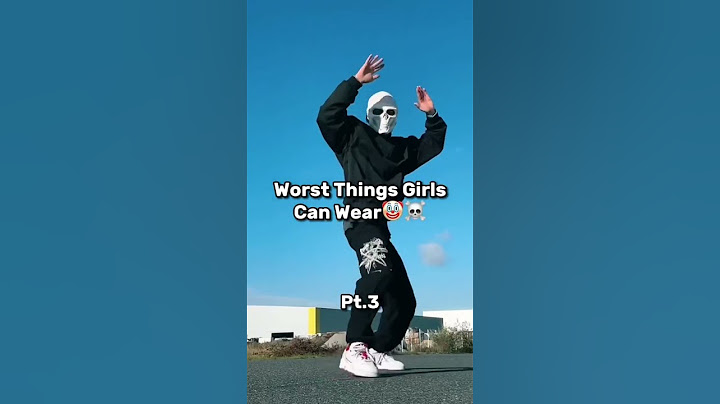Worst Things Girls Can Wear 🤡 💀 #shorts #sneakers
