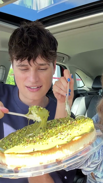 Trying The VIRAL $32 COSTCO Pistachio Cheesecake 💀