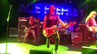 Ace Frehley - Strutter (Kiss cover) (live)