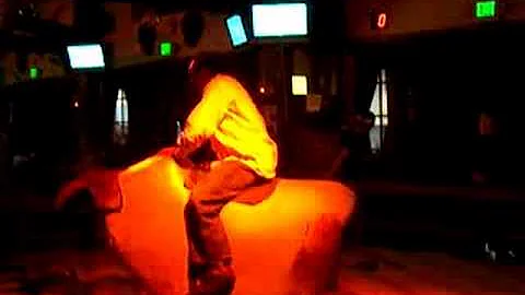 Marlon Singleton rides the bull