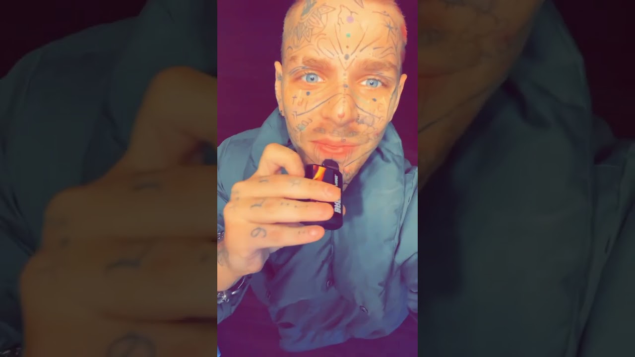 Loving this lemon cola disposable vape😆😆😆