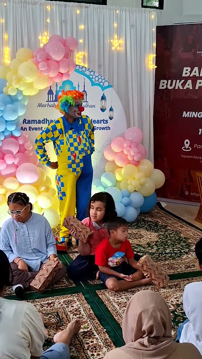 2 badut menghibur anak kecil #badut #badutlucu