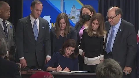 NY Gov. Hochul tackles hate speech, gun violence following Buffalo attack