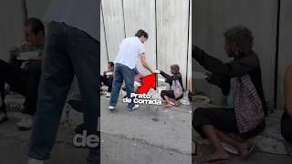 Doando Marmitas De Frango Com Mostarda E Mel