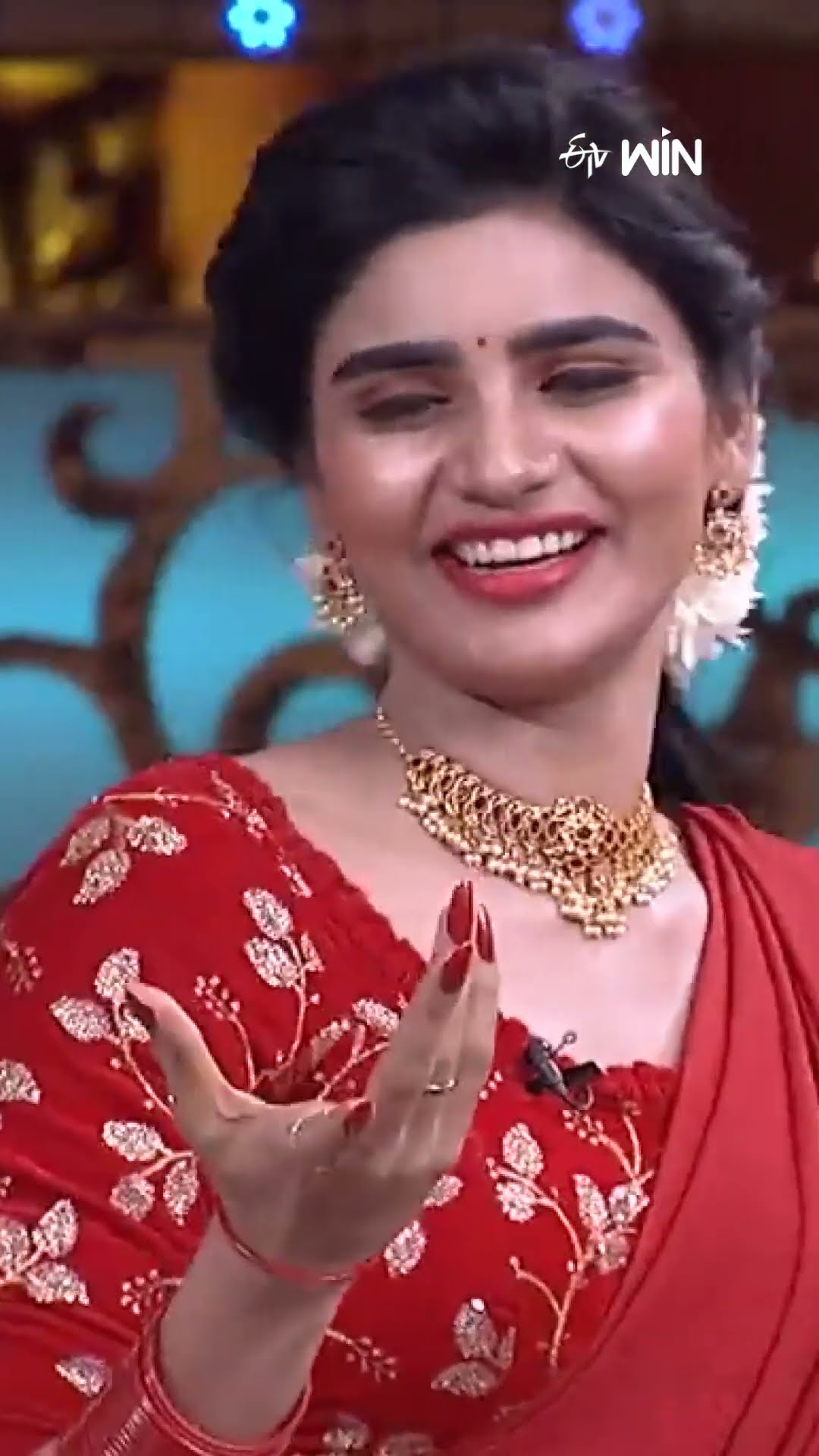 #shorts - పిండి గట్టిపడాలని ఏకంగా సిమెంట్ వాడేసింది..! #sridevidramacompany #ramprasad #comedy