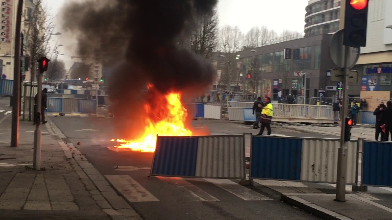 Emeutes à Caen Pour Lacte Ix Des Gilets Jaunes Samedi 12 Janvier 2019