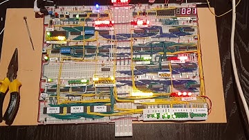 My Ben Eater (and James Bates) inspired 8-bit computer..(Triangular numbers)